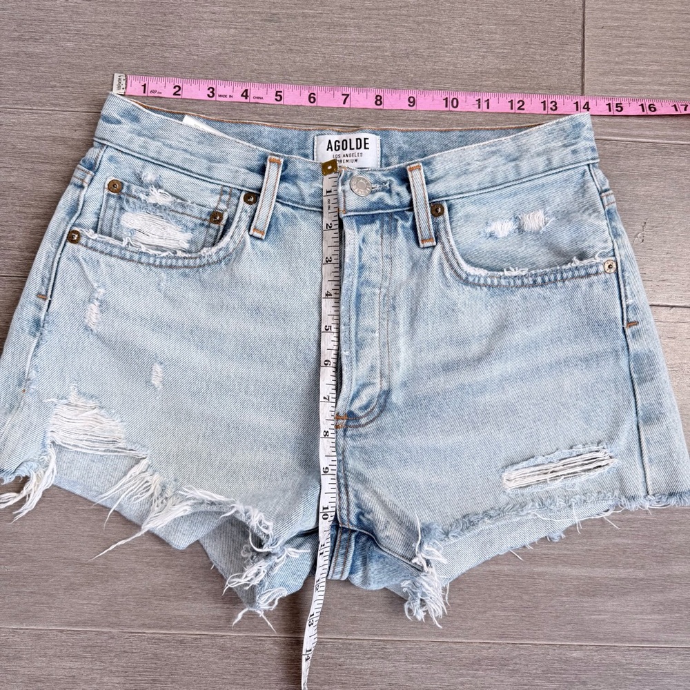AGOLDE Parker Vintage Cut Off Short in Swapmeet Size 26 Distressed Light Wash - Picture 15 of 16